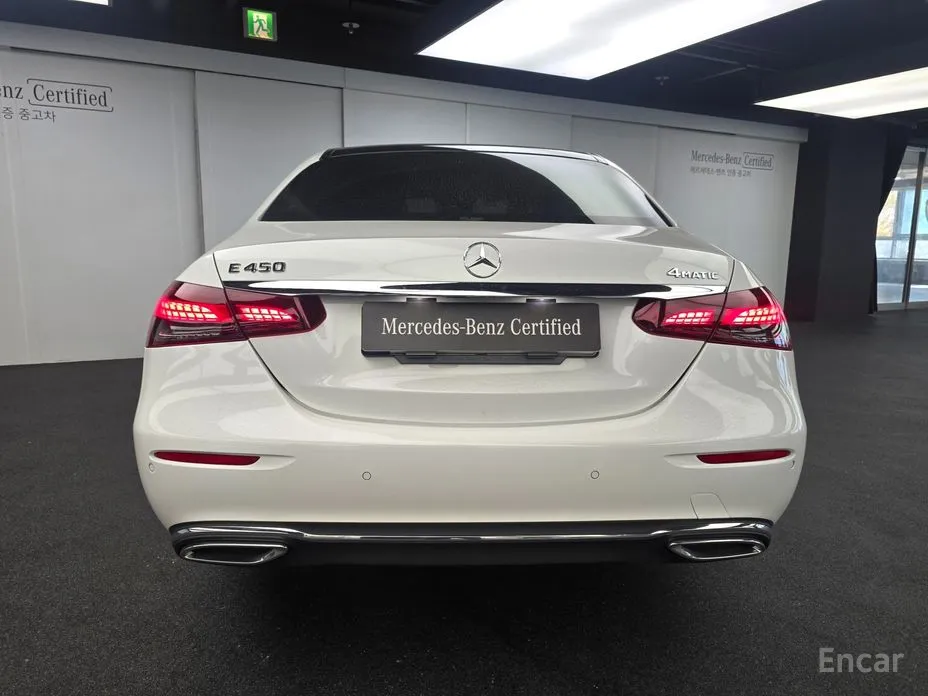 Фото 4 - Mercedes-Benz E-Class