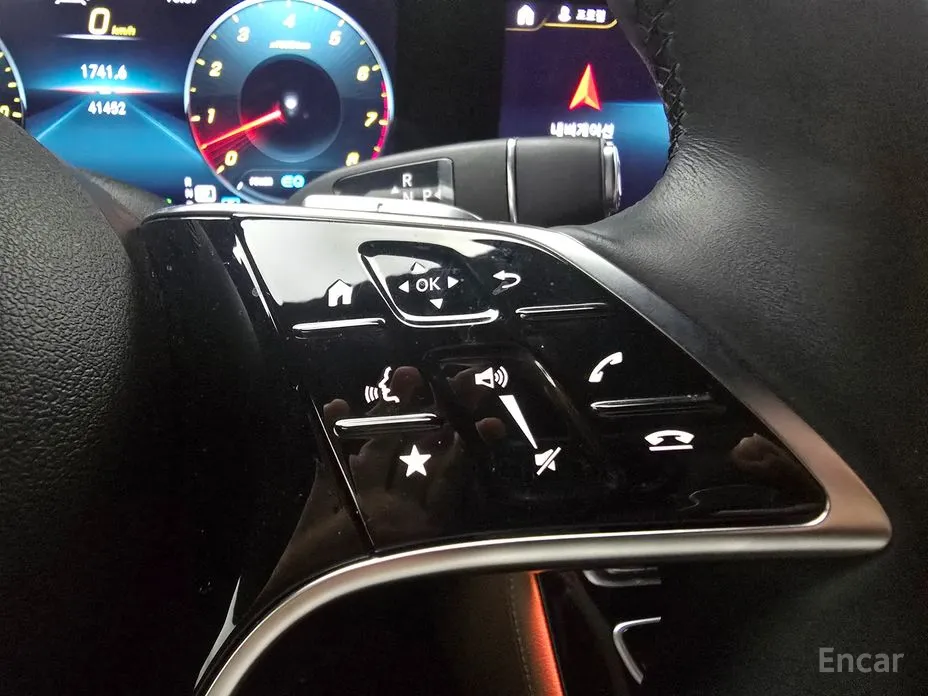 Фото 9 - Mercedes-Benz E-Class