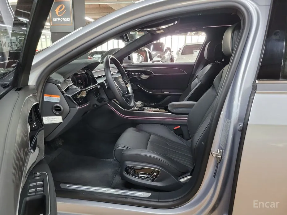 Фото 10 - Audi A8