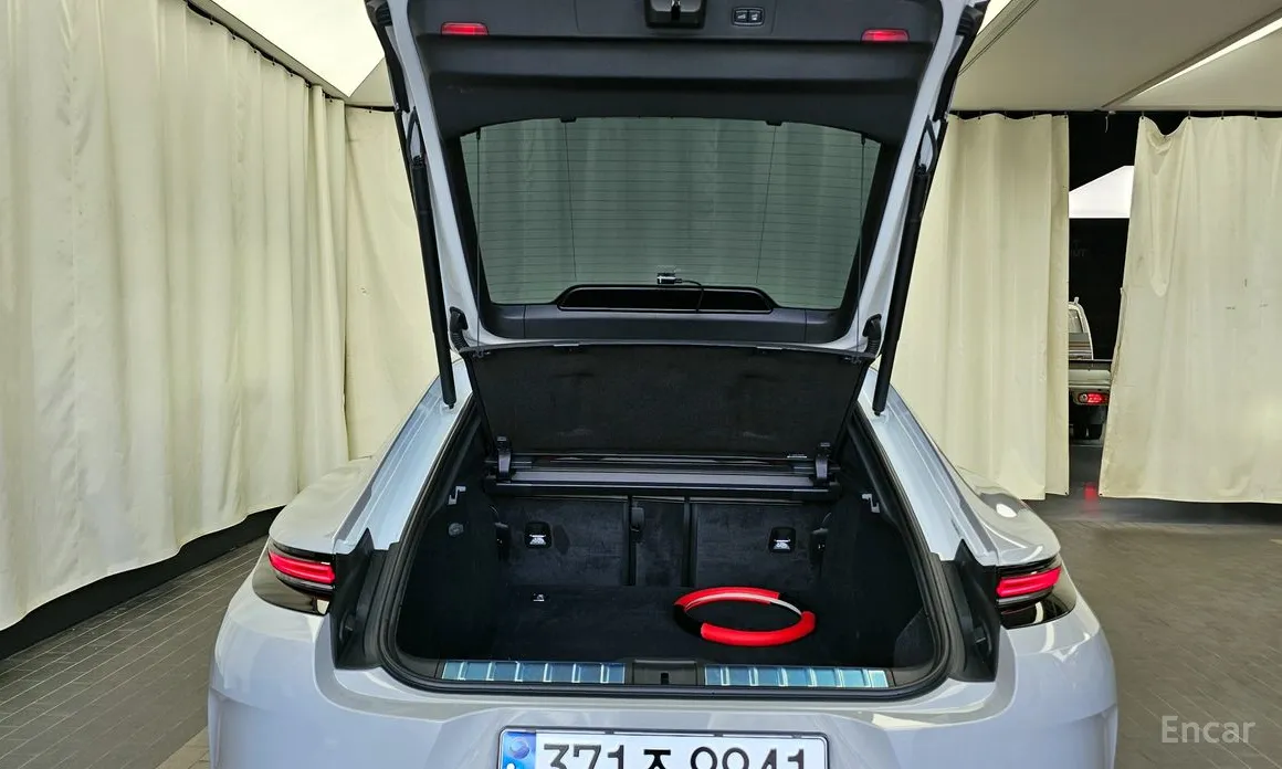 Фото 20 - Porsche Panamera