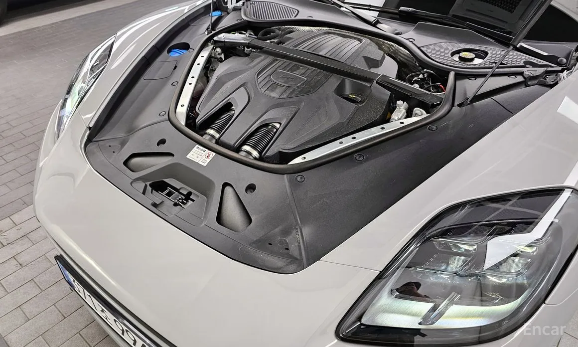 Фото 6 - Porsche Panamera