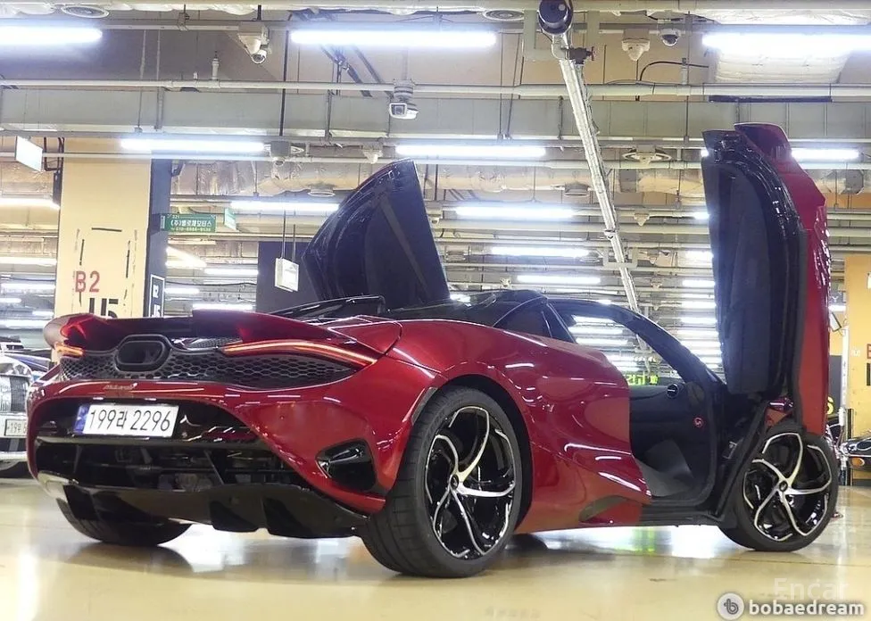 Фото 3 - McLaren 750S