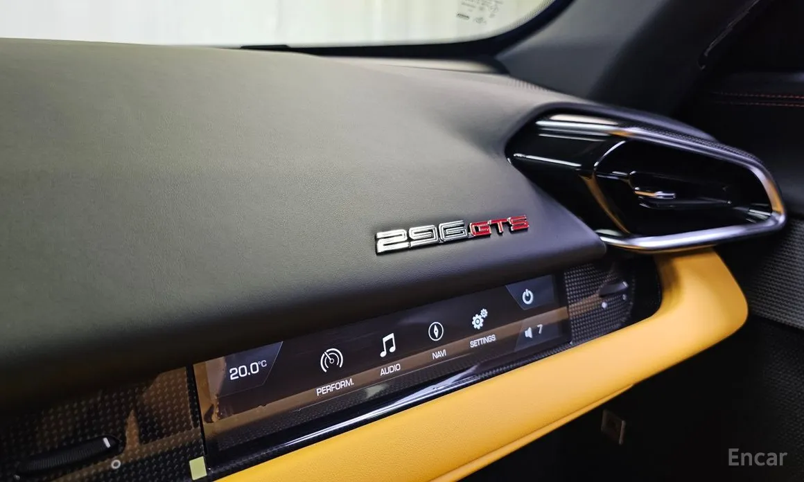 Фото 13 - Ferrari 296