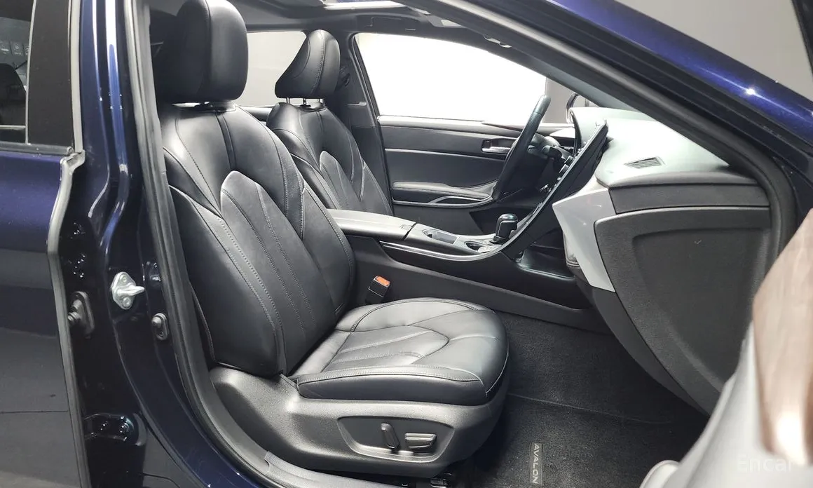 Фото 11 - Toyota Avalon