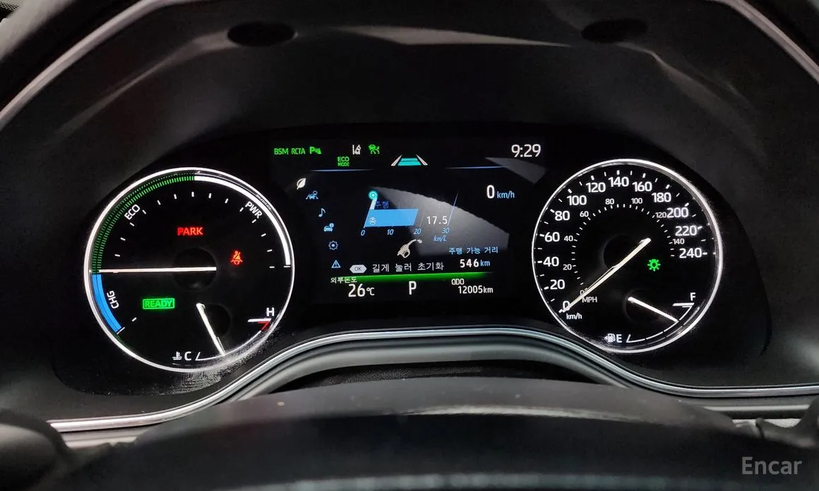 Фото 8 - Toyota Avalon