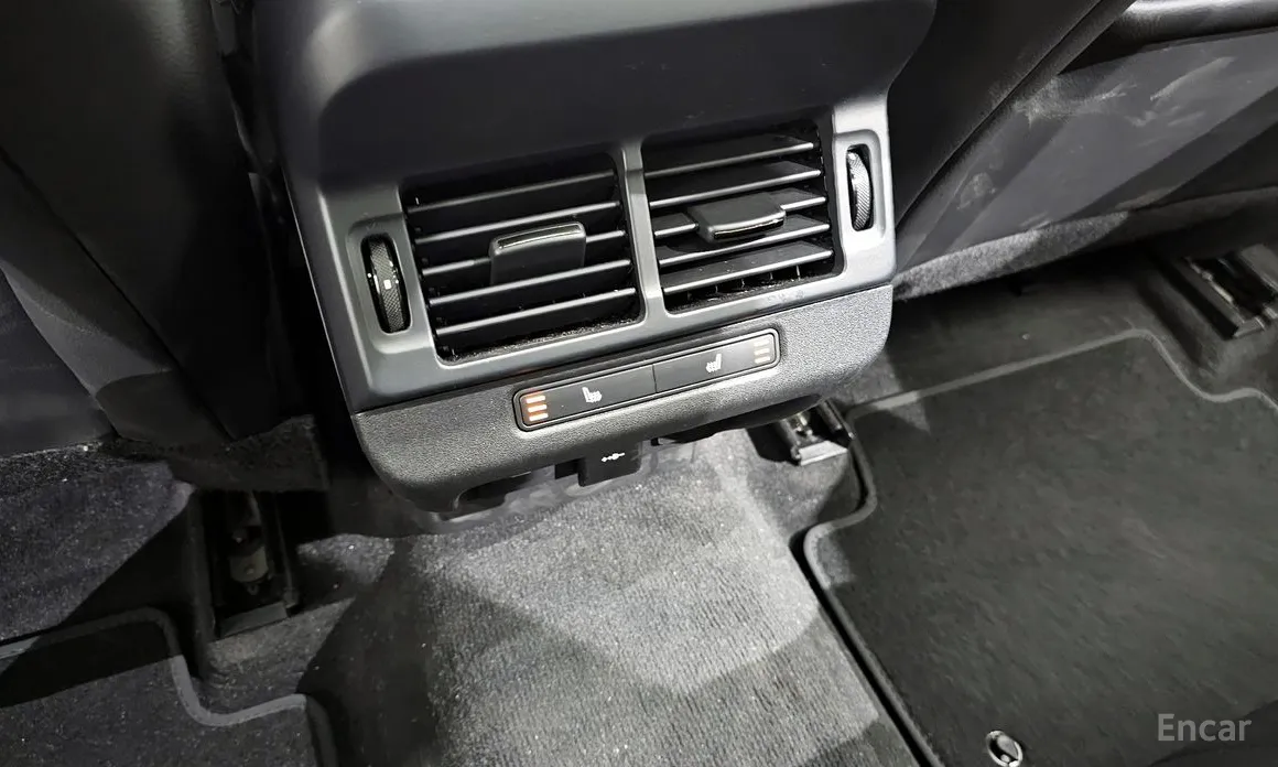 Photo 17 - Land Rover Range Rover Evoque