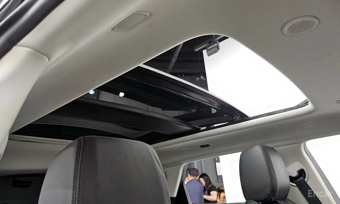 Photo 19 - Land Rover Range Rover Evoque