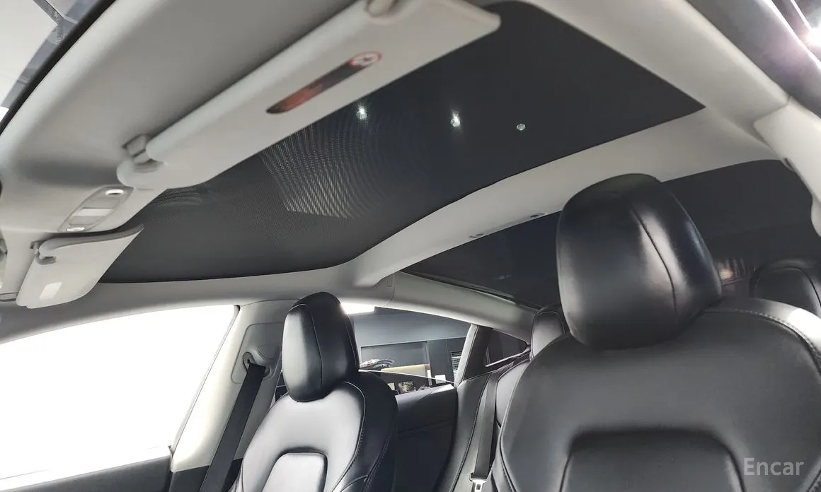 Фото 18 - Tesla Model 3