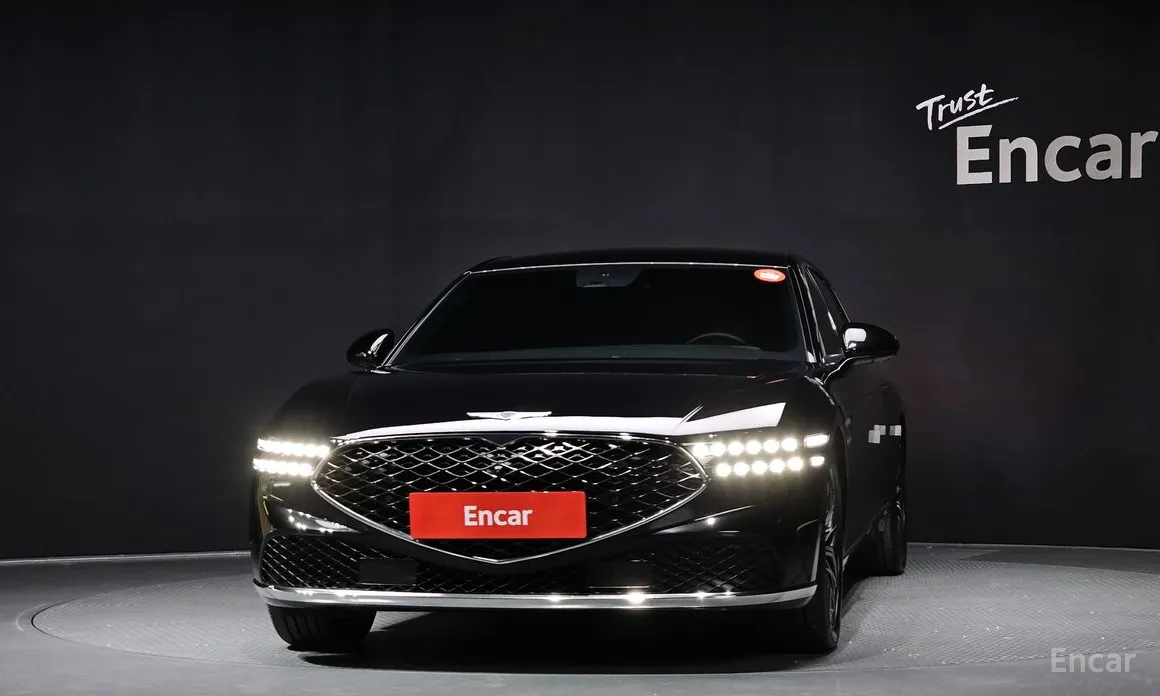 2021 Genesis G90