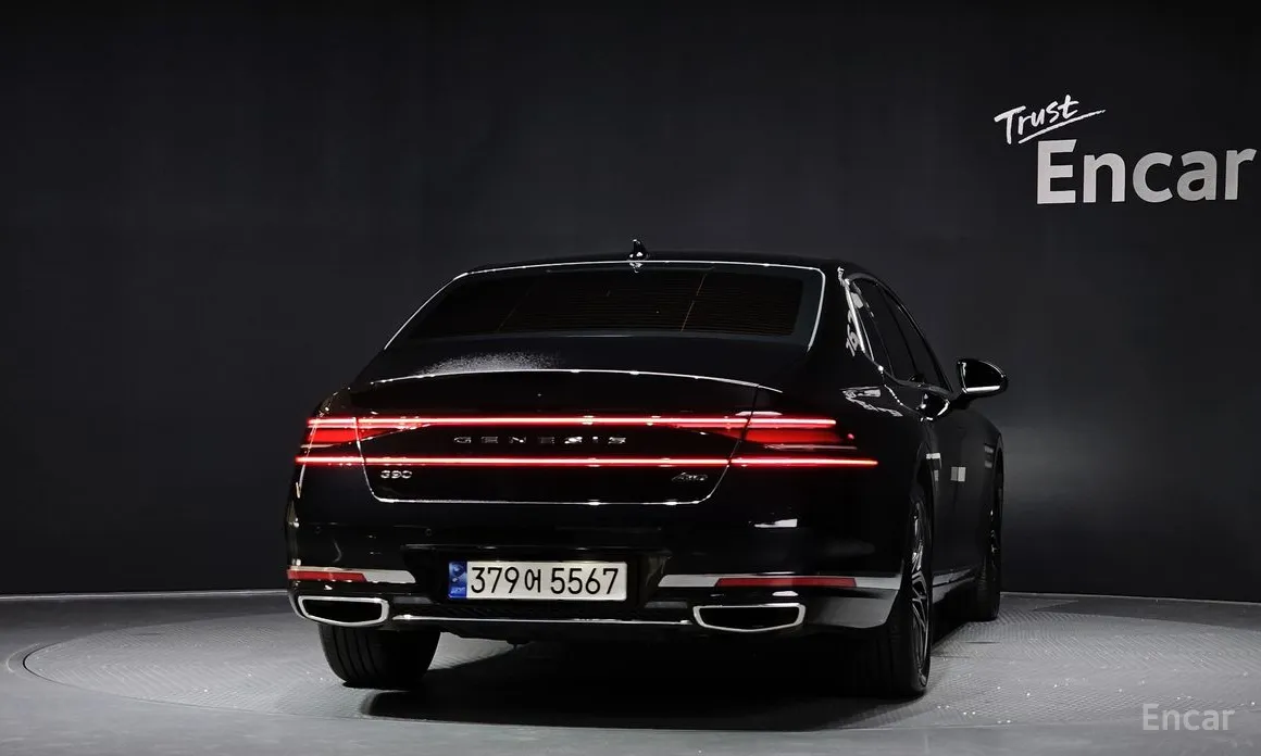 2021 Genesis G90