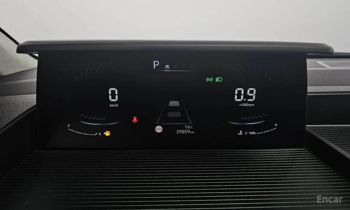 Фото 8 - Hyundai Staria