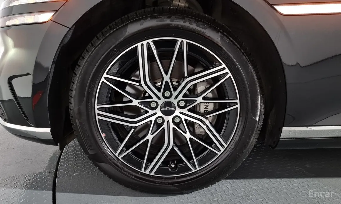 Фото 5 - Genesis G90