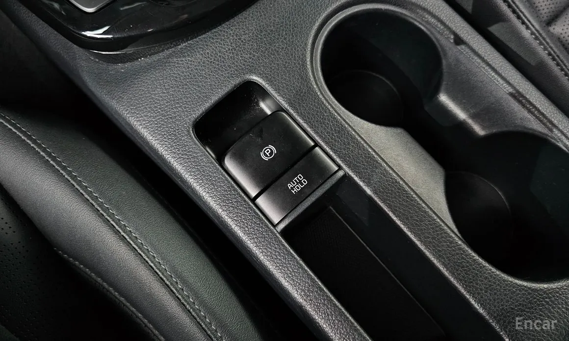 Фото 17 - Kia Seltos