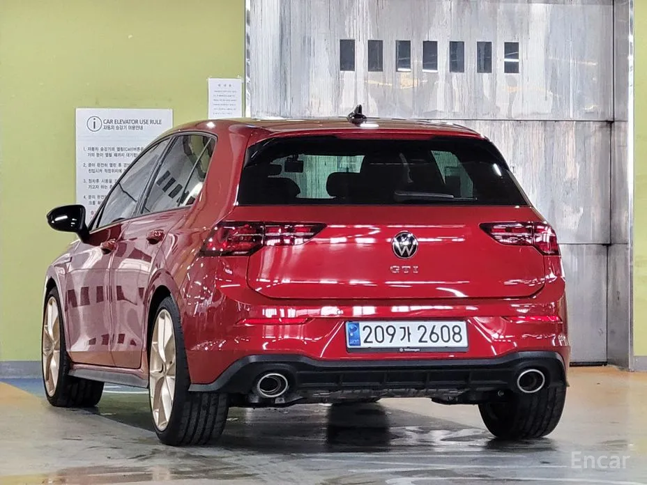 Фото 4 - Volkswagen Golf