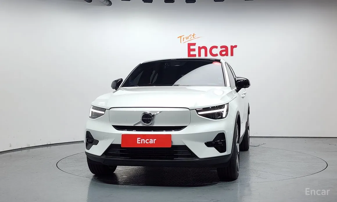 Фото 3 - Volvo C40