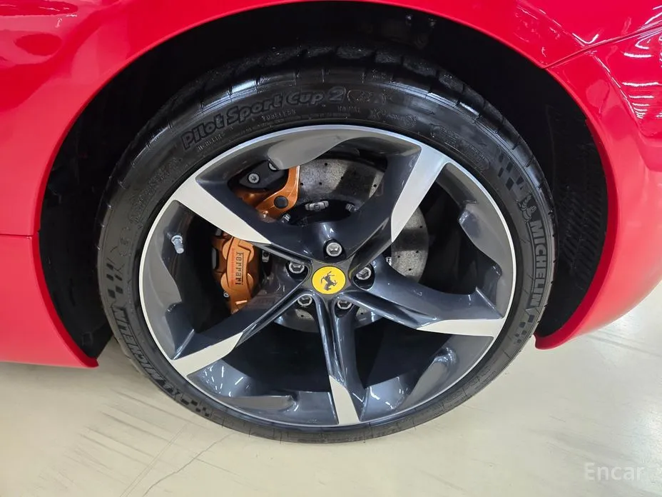 Фото 5 - Ferrari SF90