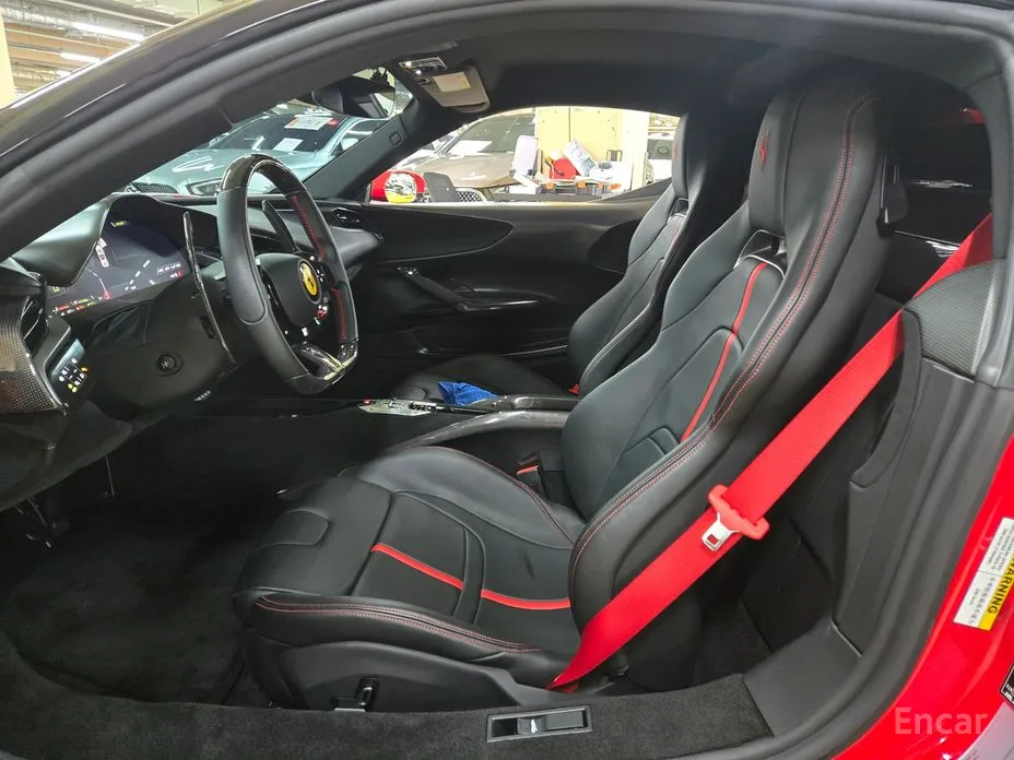 Фото 8 - Ferrari SF90