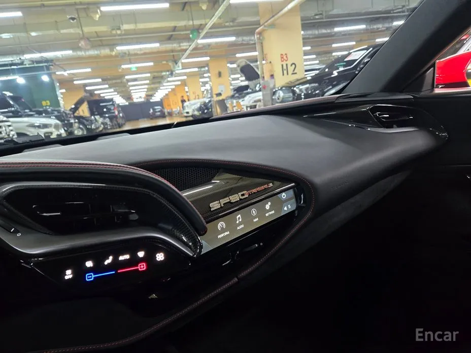 Фото 9 - Ferrari SF90