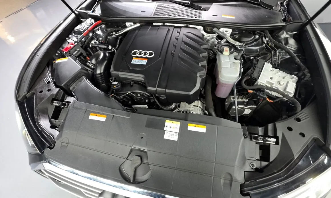 Фото 6 - Audi A6