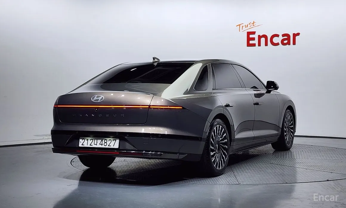 Фото 2 - Hyundai Grandeur