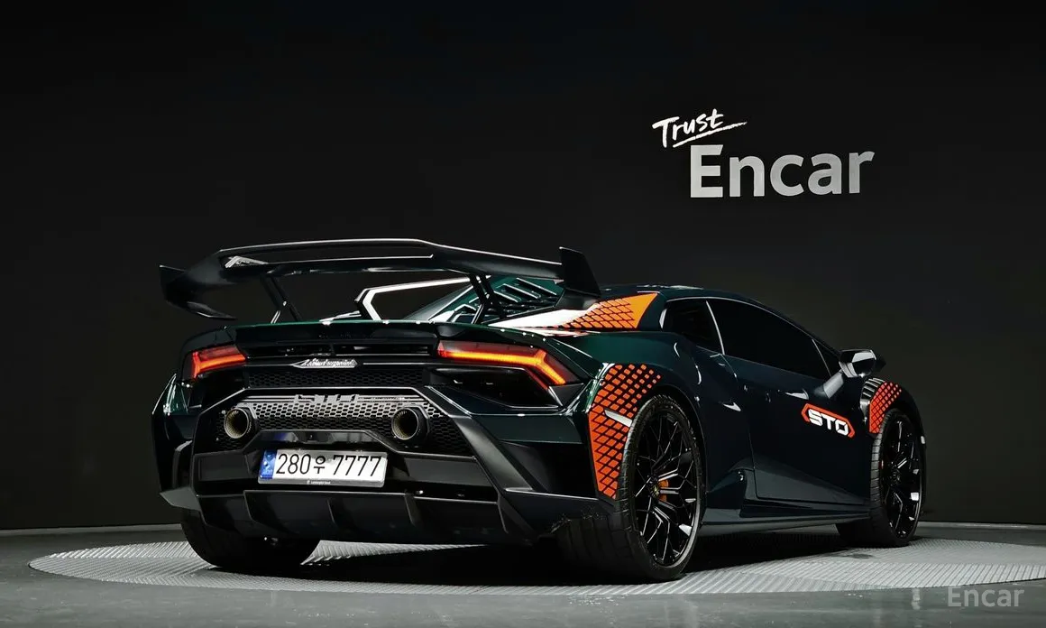 Фото 2 - Lamborghini Huracan