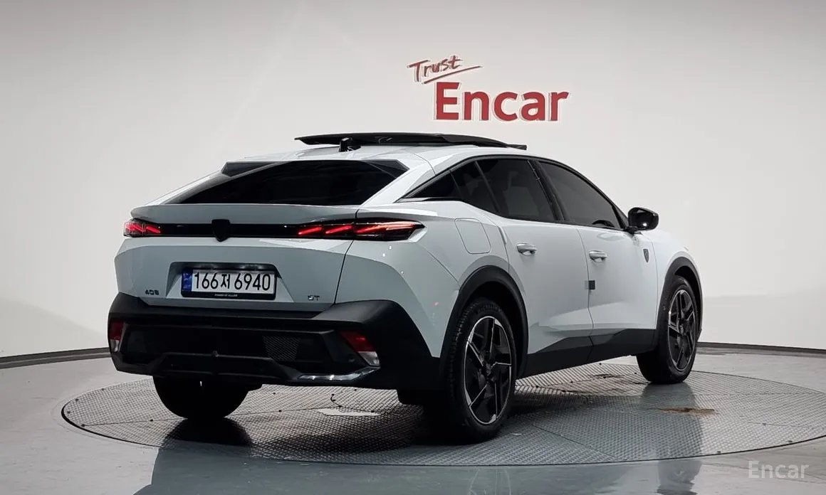 Фото 2 - Peugeot 408