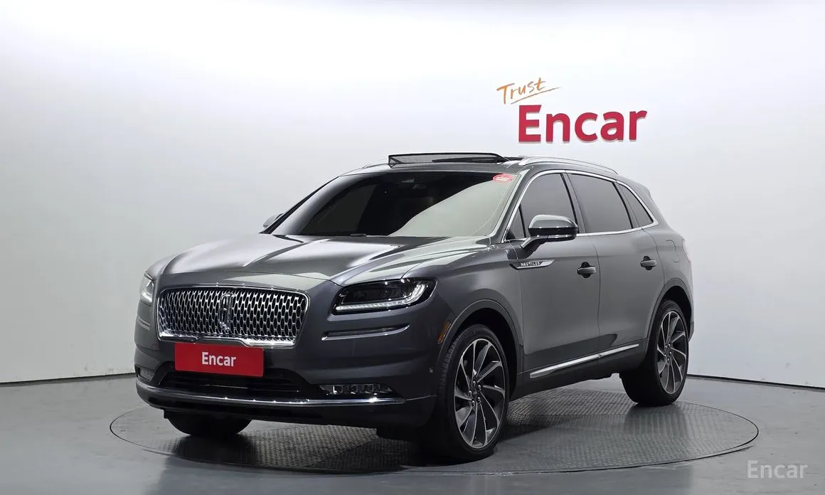 Фото 1 - Lincoln Nautilus