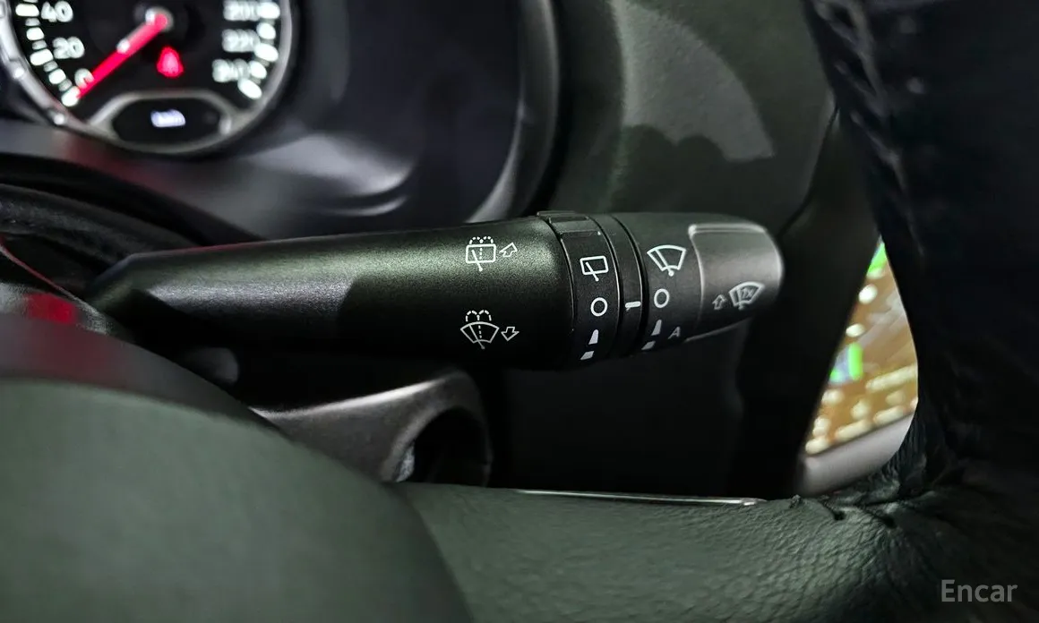 Фото 18 - Jeep Renegade