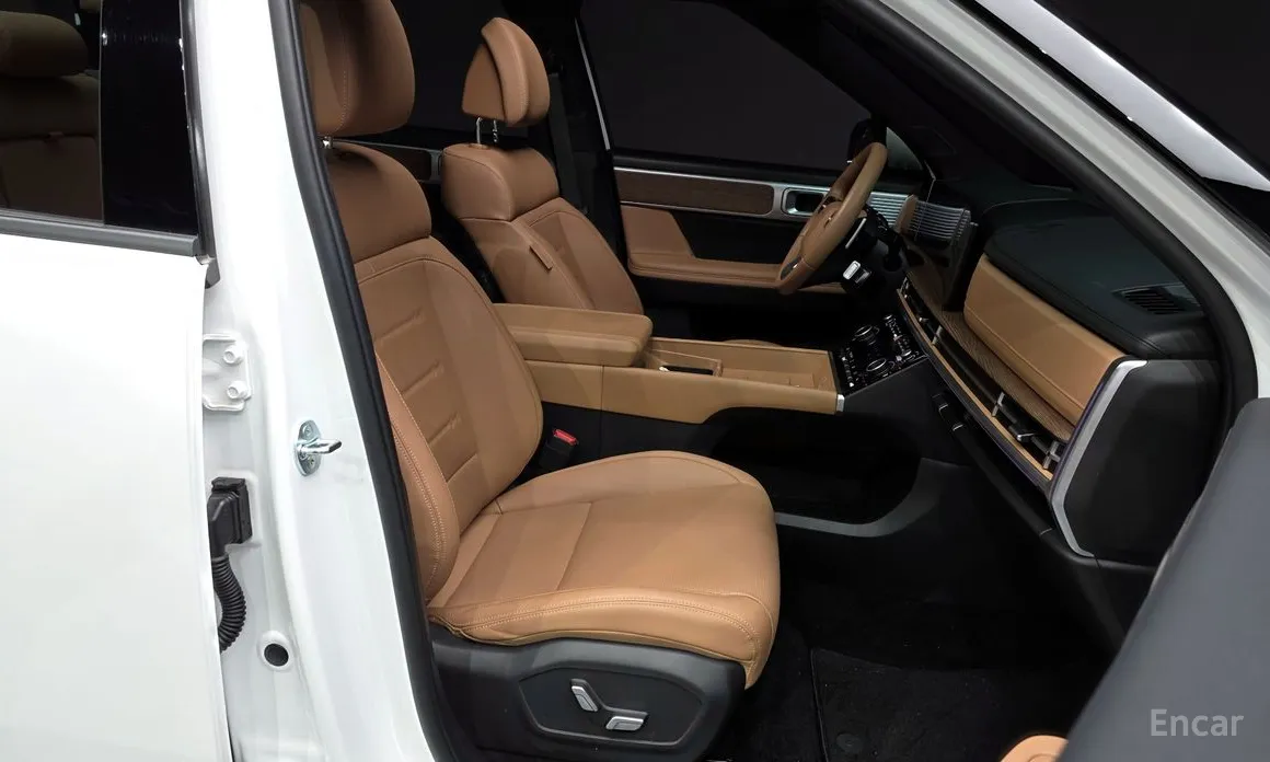 Фото 11 - Hyundai Santa Fe