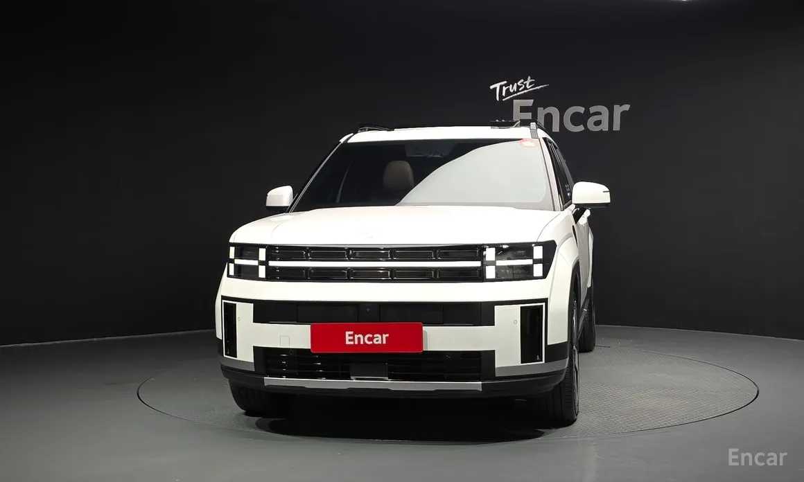 Фото 3 - Hyundai Santa Fe