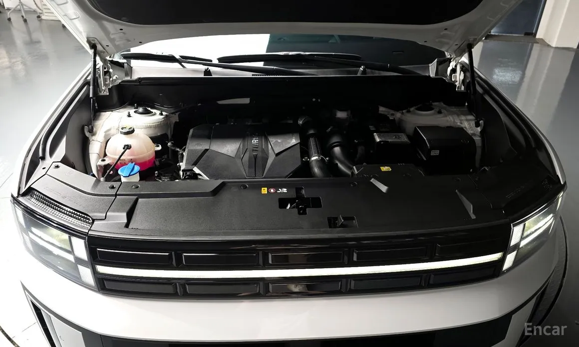 Фото 6 - Hyundai Santa Fe