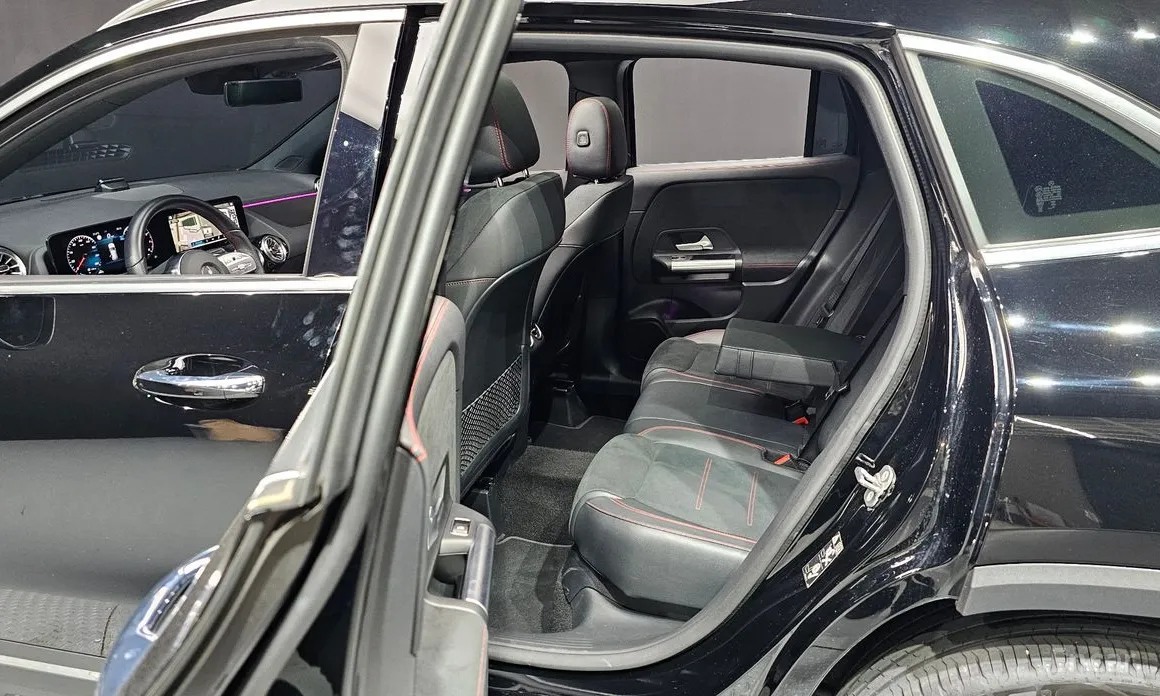 Фото 12 - Mercedes-Benz GLA-Class
