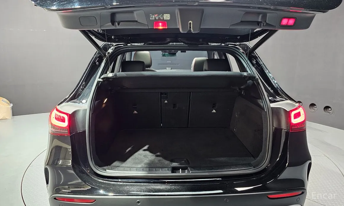Фото 20 - Mercedes-Benz GLA-Class