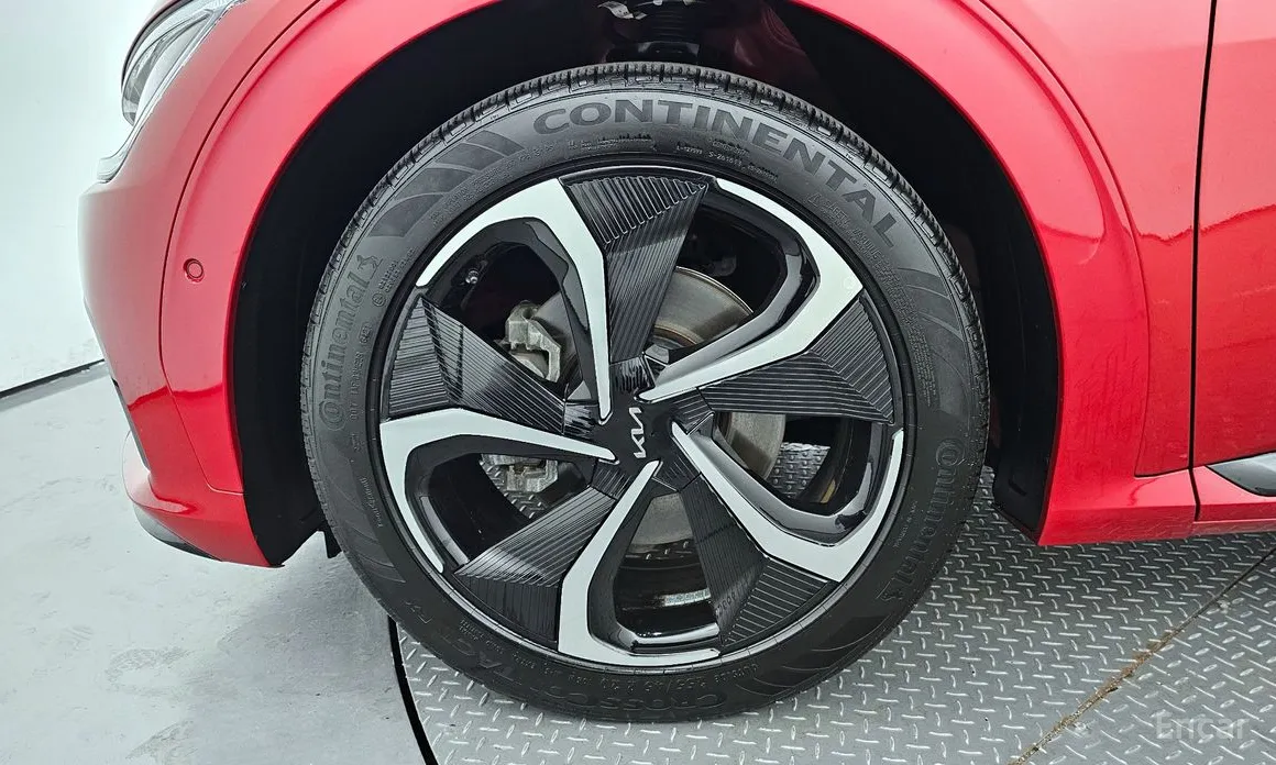 Фото 5 - Kia EV6