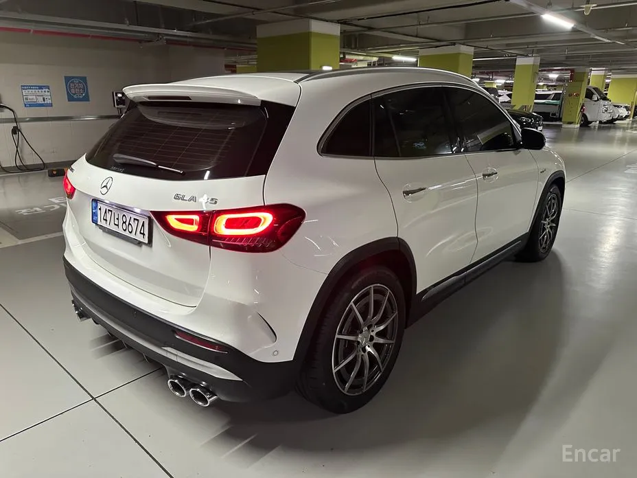 Фото 4 - Mercedes-Benz GLA-Class