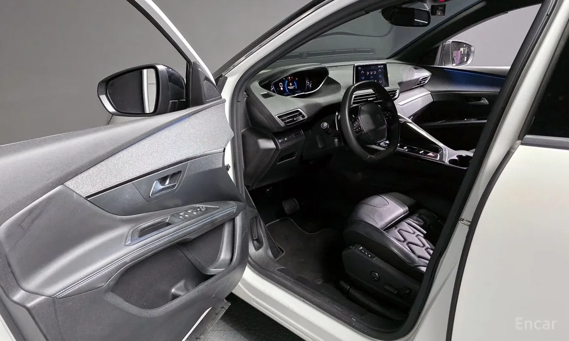 Фото 10 - Peugeot 3008