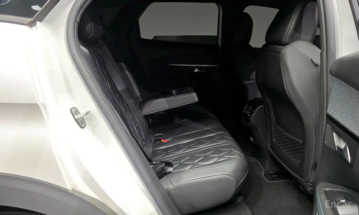 Фото 12 - Peugeot 3008