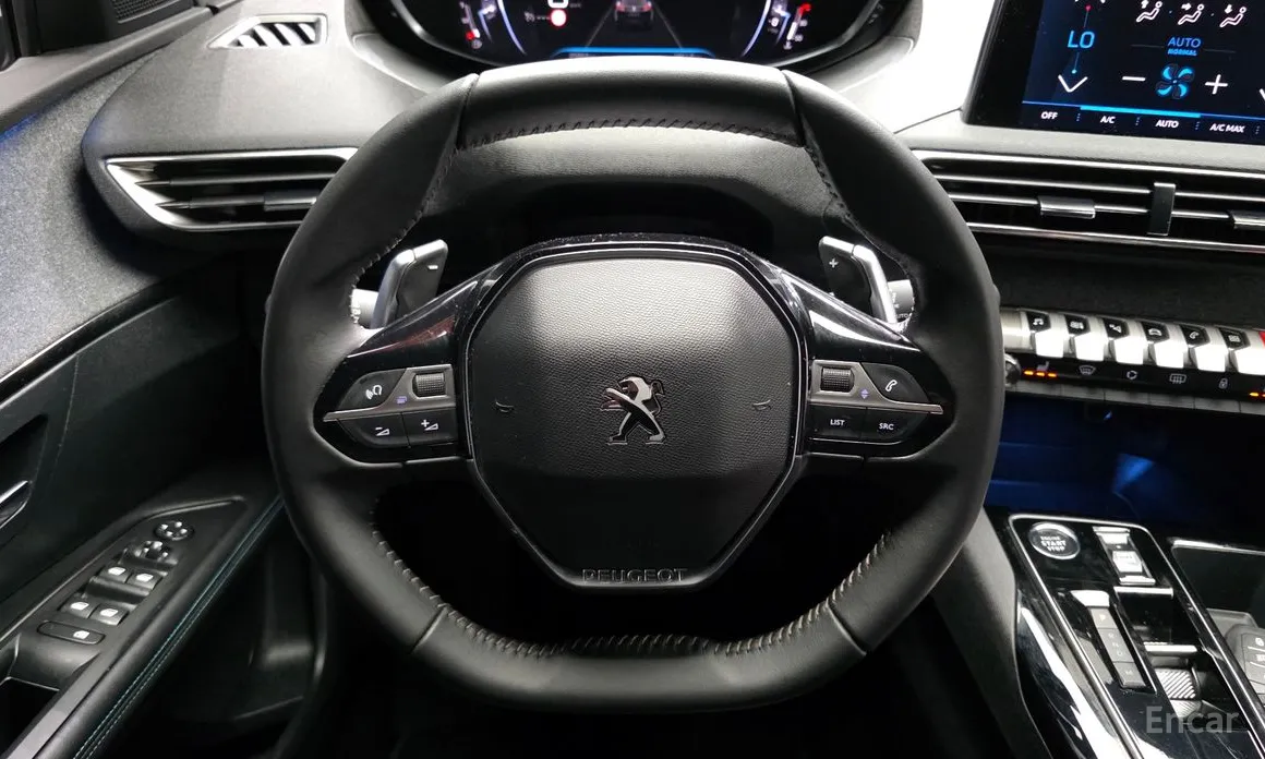 Фото 13 - Peugeot 3008