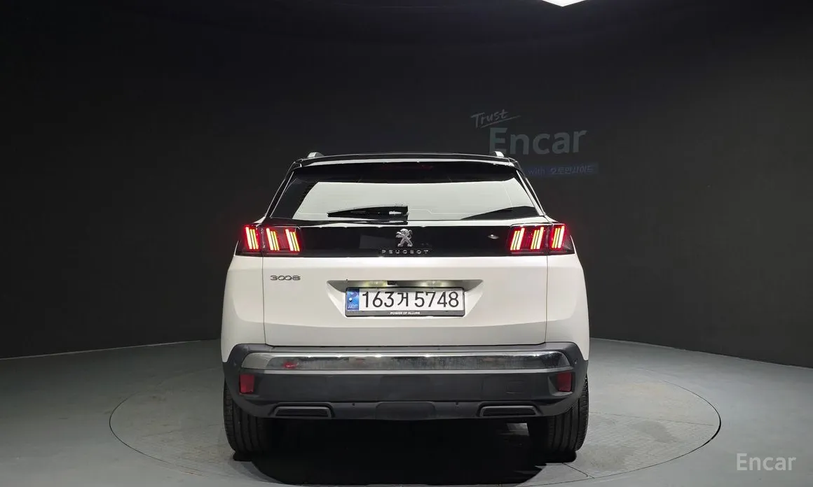 Фото 4 - Peugeot 3008