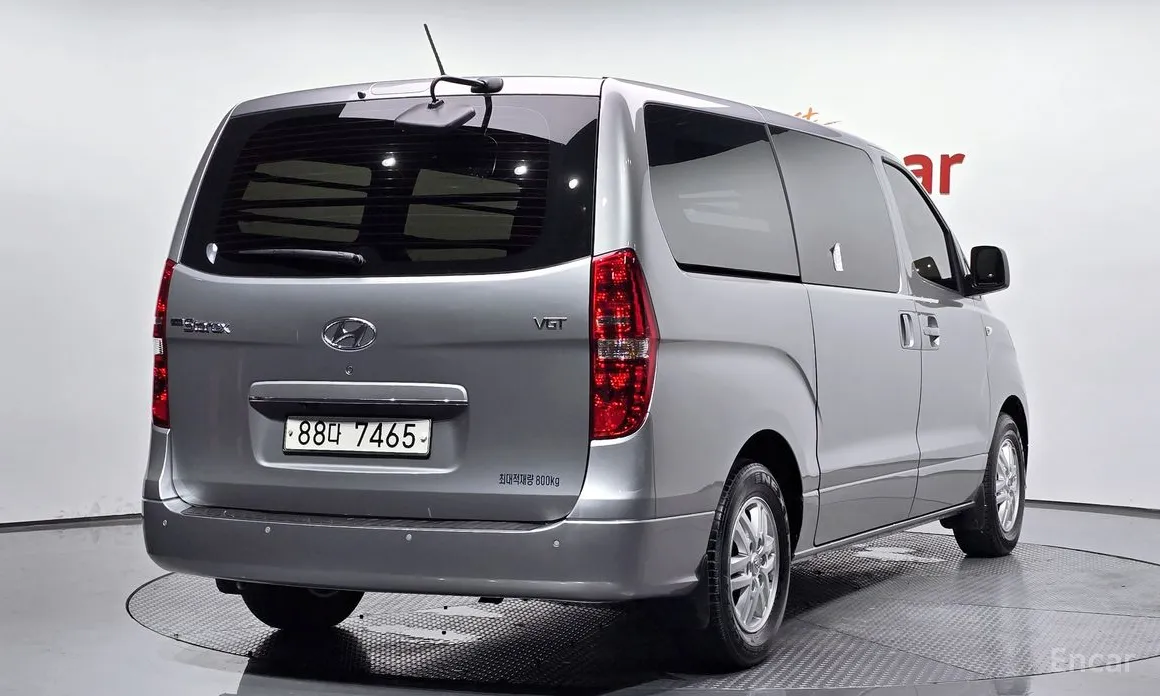 Фото 2 - Hyundai Starex