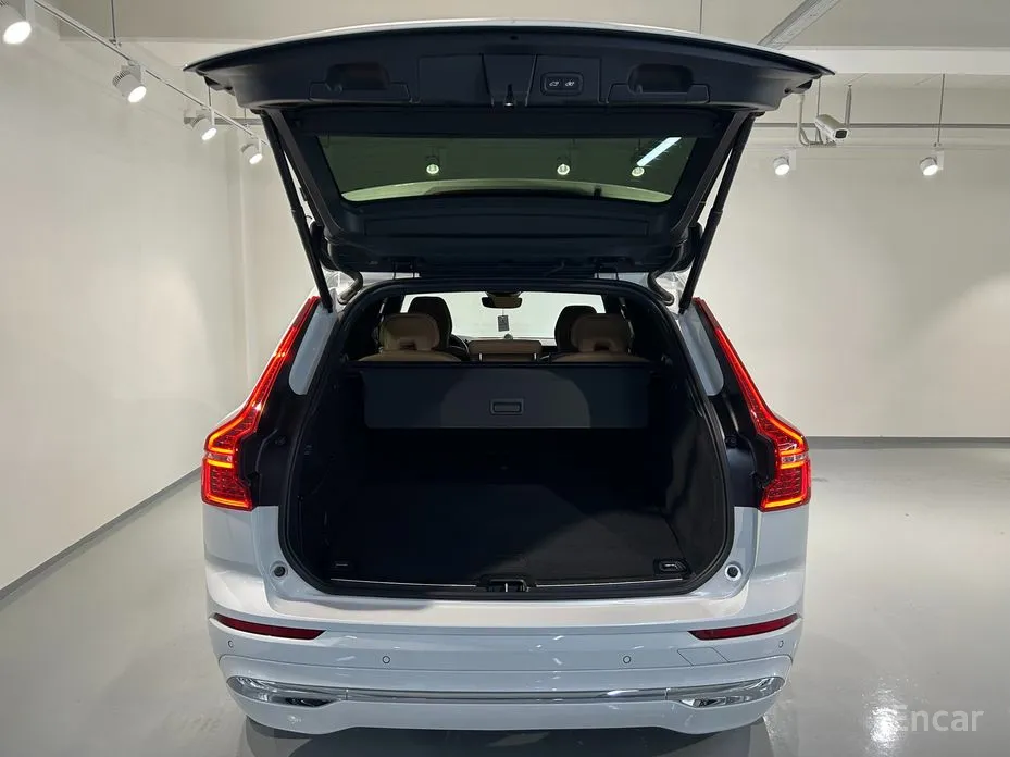 Фото 12 - Volvo XC60