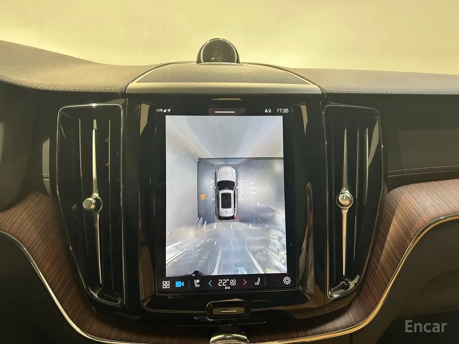 Фото 17 - Volvo XC60