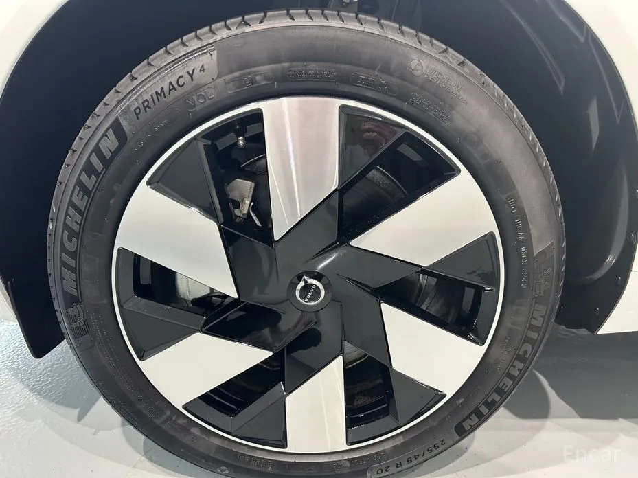 Фото 5 - Volvo XC60