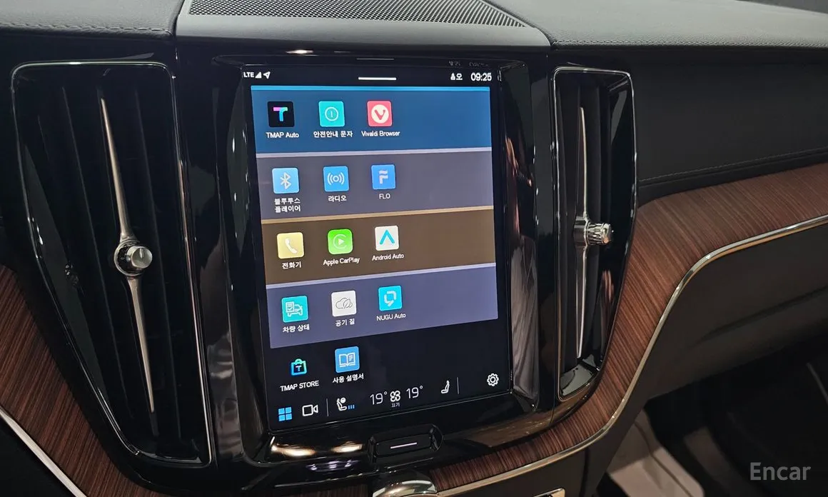 Фото 17 - Volvo XC60