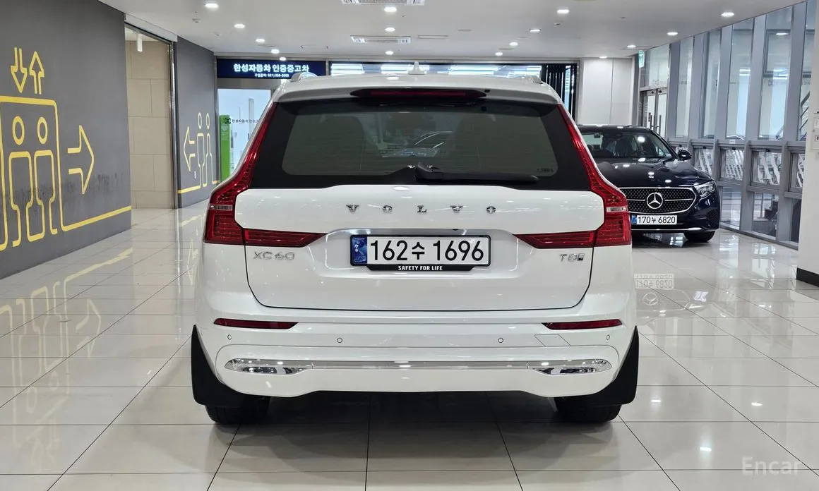 Фото 4 - Volvo XC60