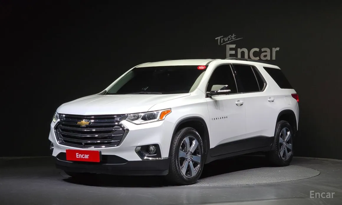 Photo 1 - Chevrolet Traverse