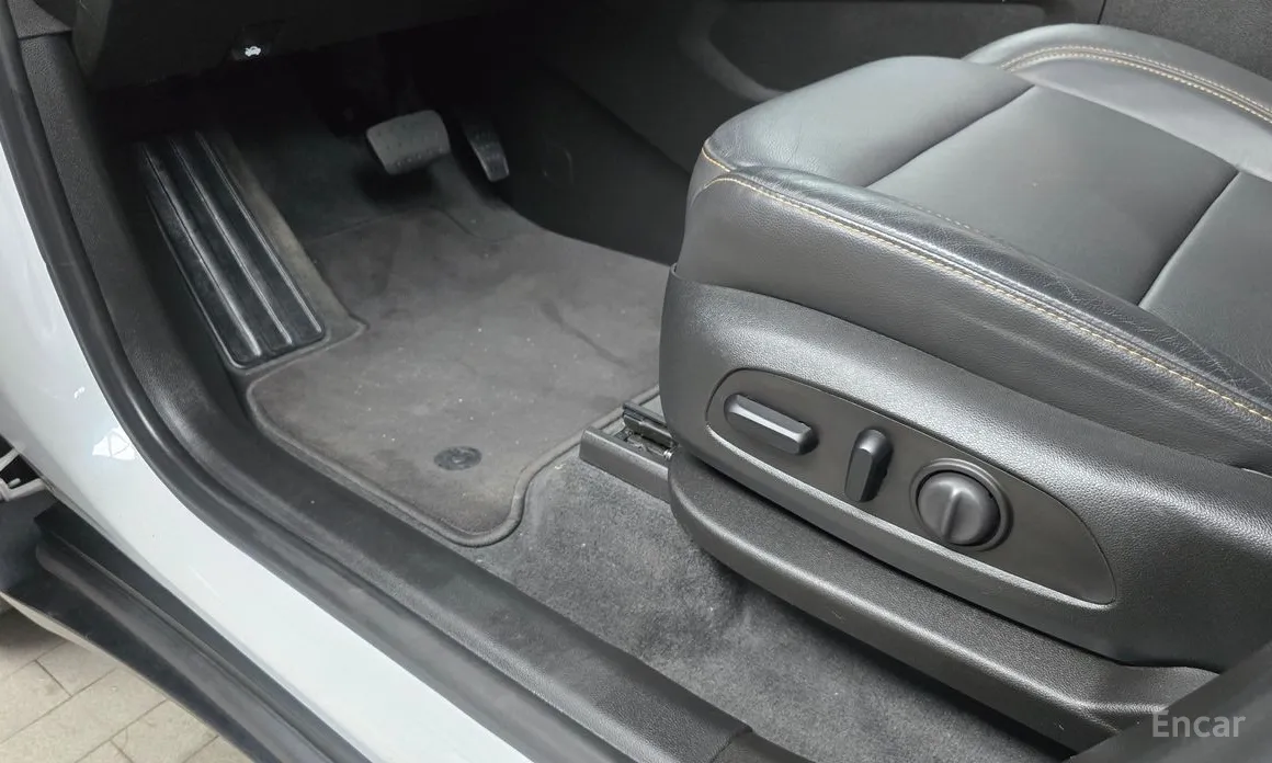 Photo 19 - Chevrolet Traverse