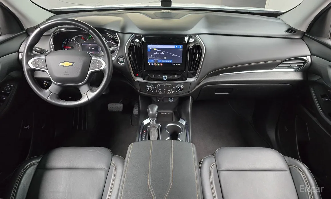 Photo 7 - Chevrolet Traverse