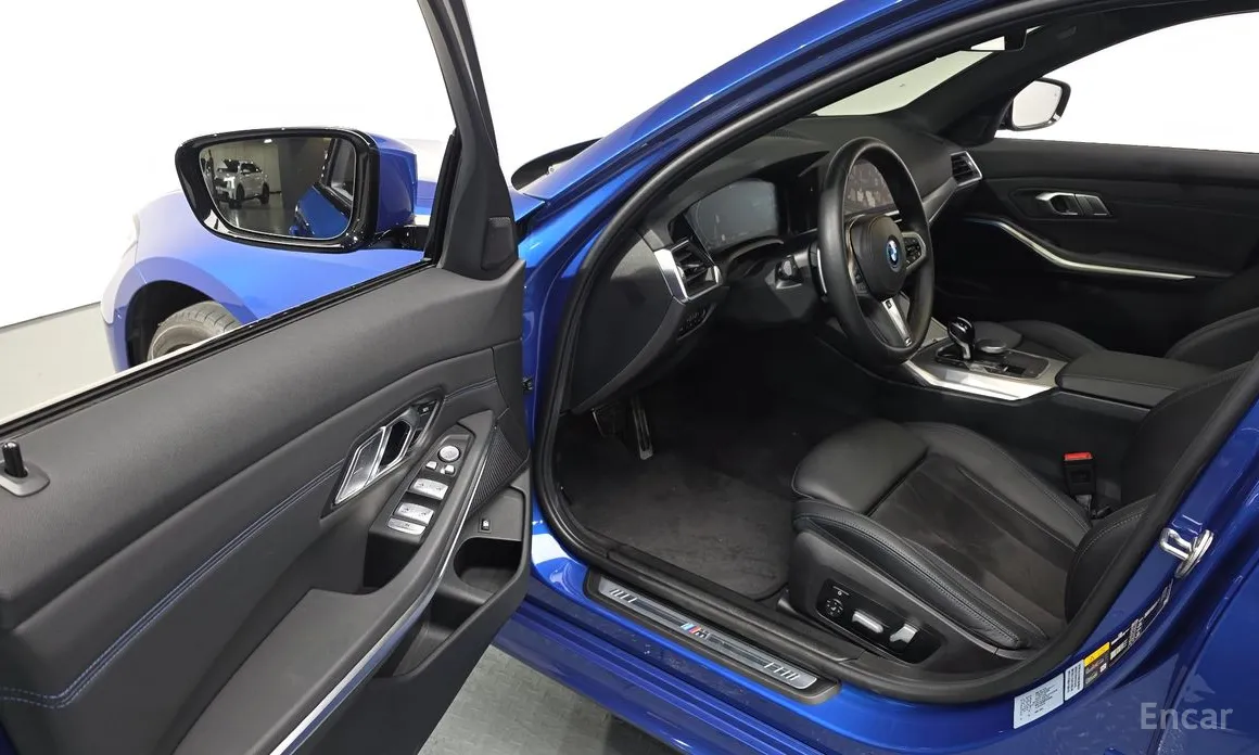 Photo 11 - BMW 3 Series