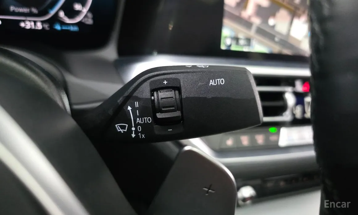 Photo 19 - BMW 3 Series